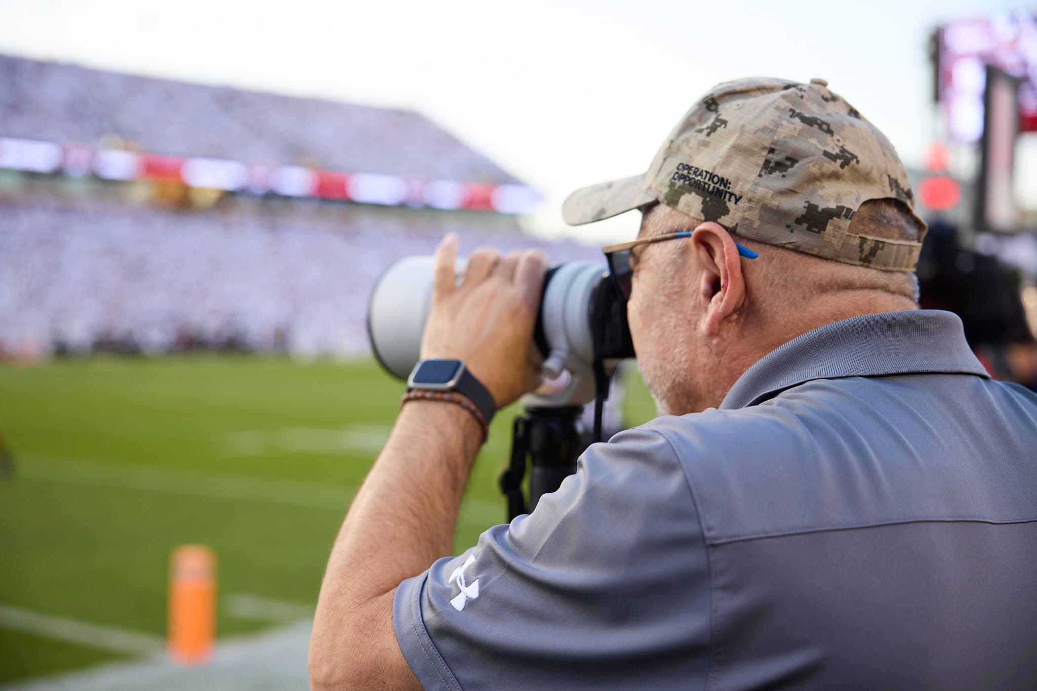 Veterans participating together in a Combat 2 Camera field experience